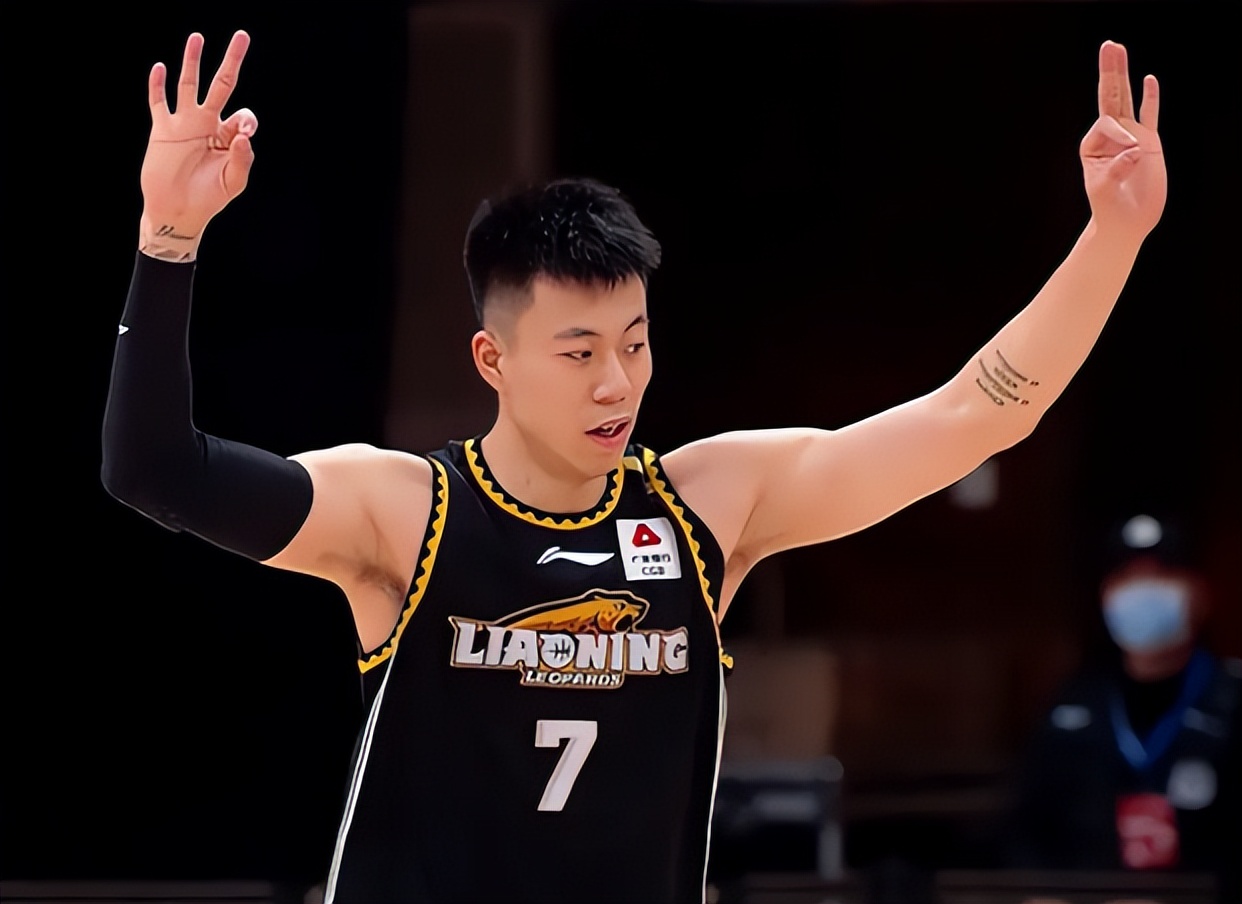 清晨多伦多猛龙止住颓势拜仁慕尼黑围绕亚冠防线松动，今晚辽宁本钢调整名单以备CBA常规赛直接炸裂的简单介绍